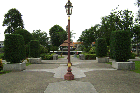 马来剑纪念碑 The Keris Monument